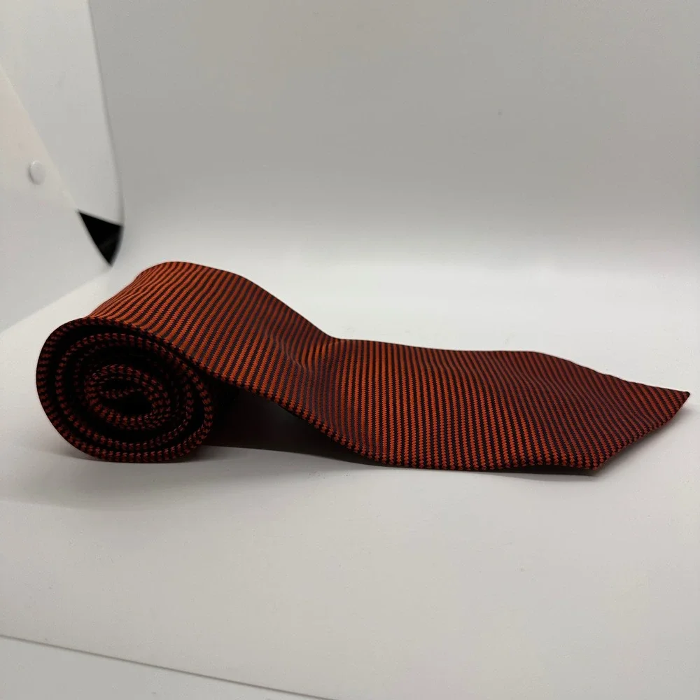 Banana Republic Men's Necktie Orange Black Striped‎ 100% Silk Made in Italy